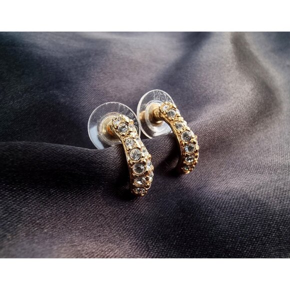 Vintage SWAROVSKI Signed Gold Tone Crystal Tiny Half Hoop Earrings - Picture 2 of 5
